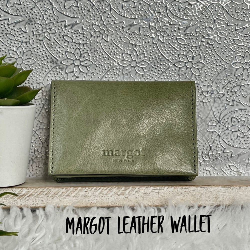 Margot Olive Green Small Leather Wallet EUC